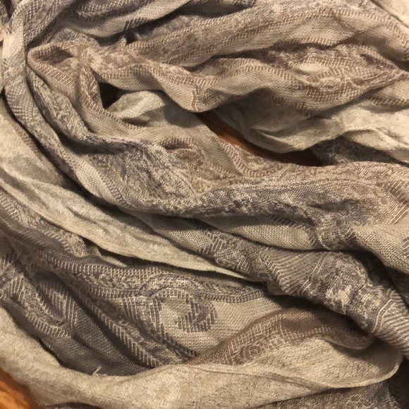 Beautiful Soft Infinity Scarf - Picture 6 of 6